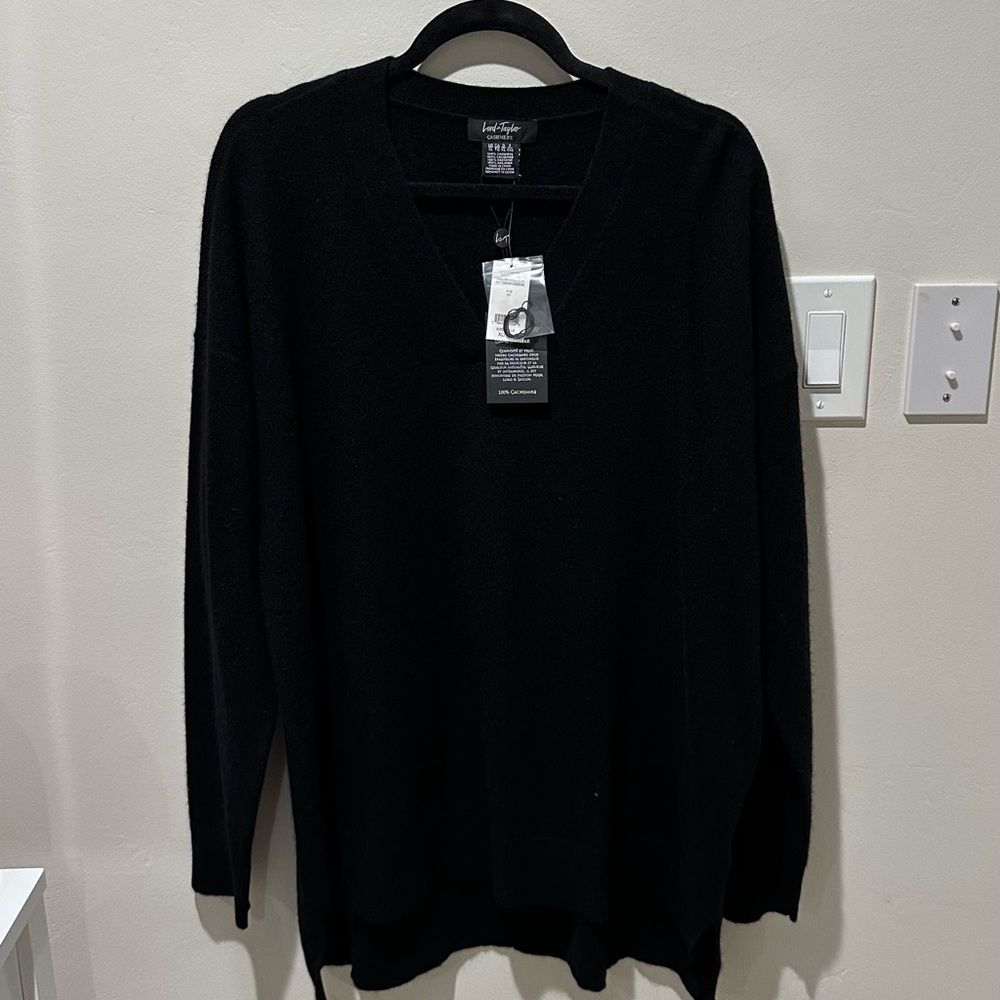 NWT Lord & Taylor V-Neck Cashmere Sweater sz XL